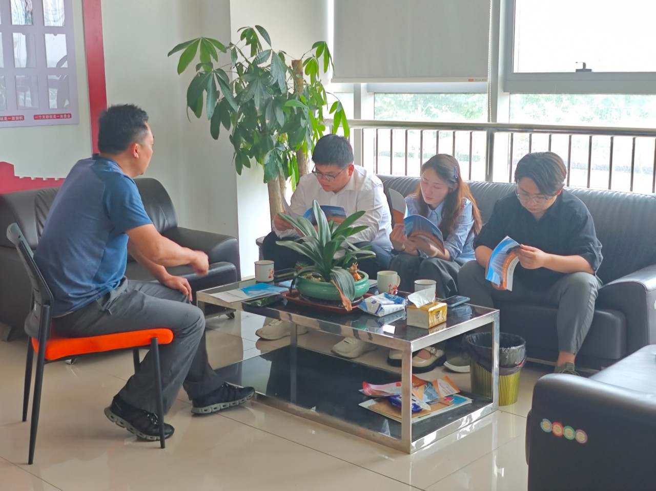热烈欢迎安徽博和利大数据服务有限公司领导参观德远助残服务中心