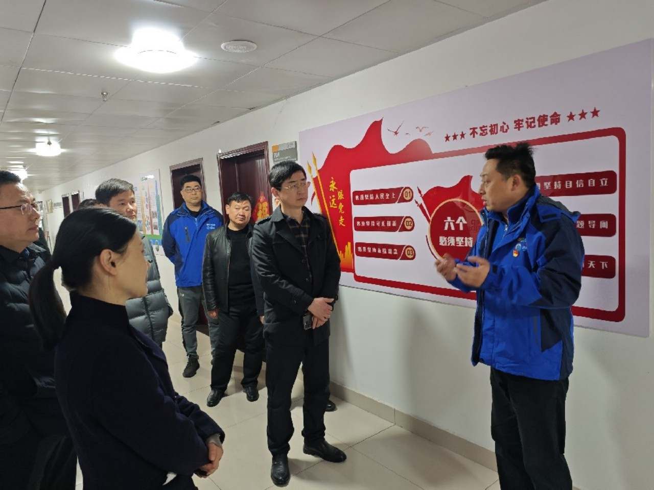 龙岗开发区党工委学习组莅临德远助残就业服务中心，实地考察残疾人就业情况